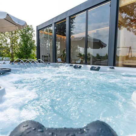Agriturismo Colle Dei Pivi ポンティ・スル・ミンチョ エクステリア 写真