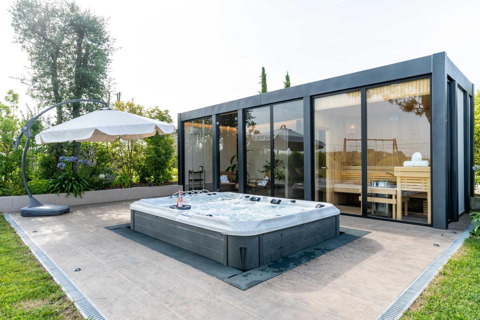 Agriturismo Colle Dei Pivi ポンティ・スル・ミンチョ エクステリア 写真