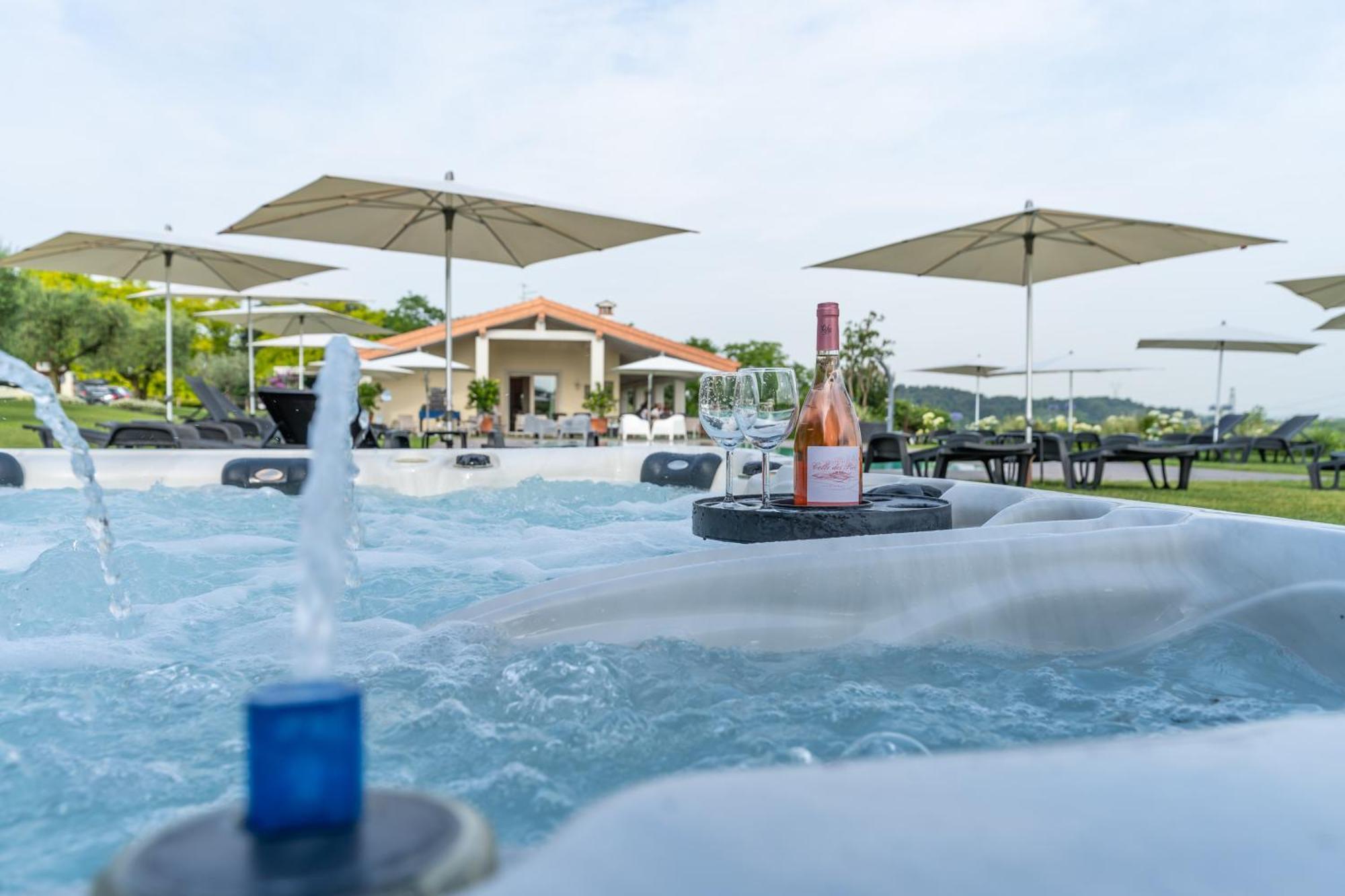 Agriturismo Colle Dei Pivi ポンティ・スル・ミンチョ エクステリア 写真