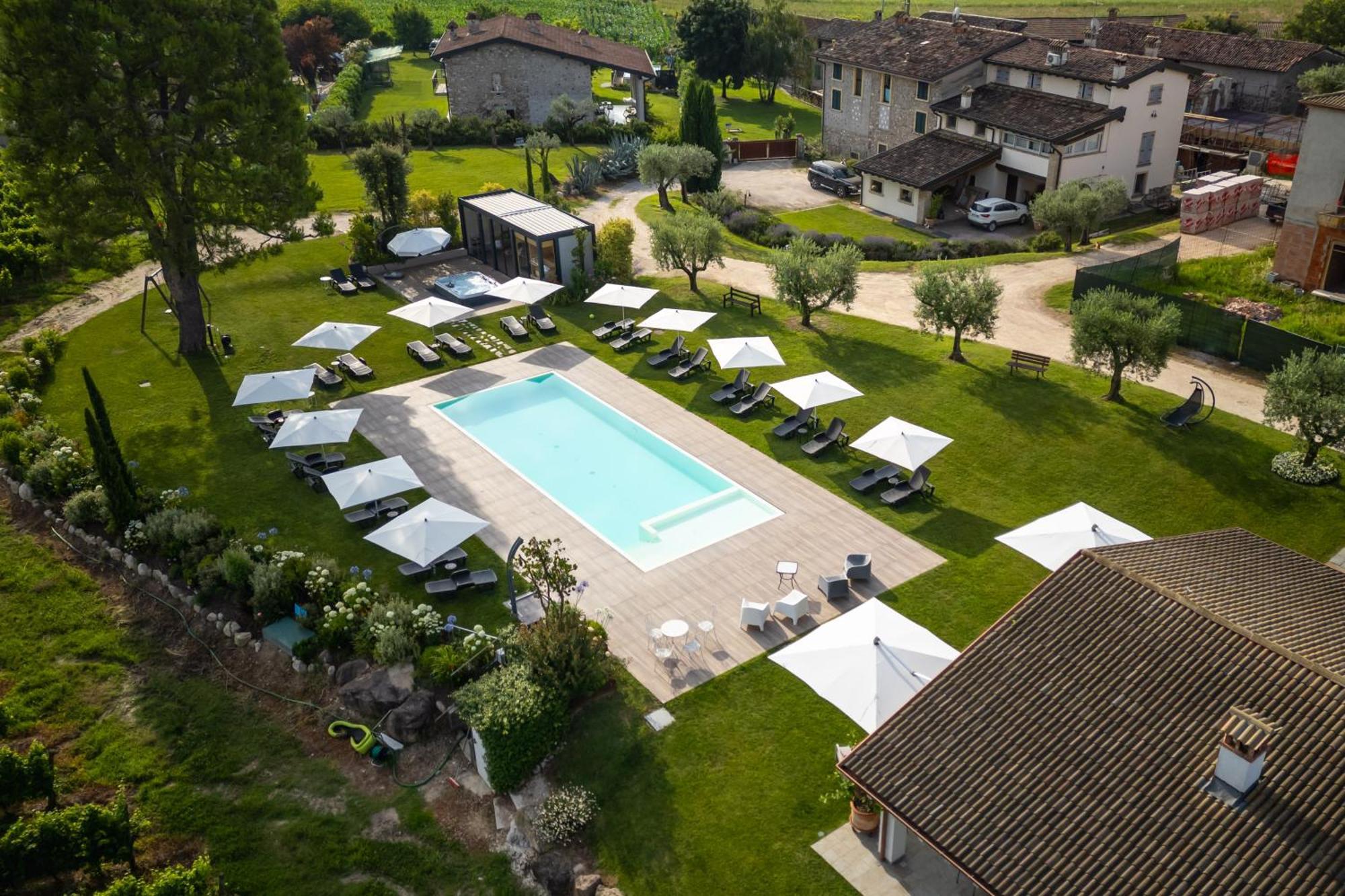 Agriturismo Colle Dei Pivi ポンティ・スル・ミンチョ エクステリア 写真