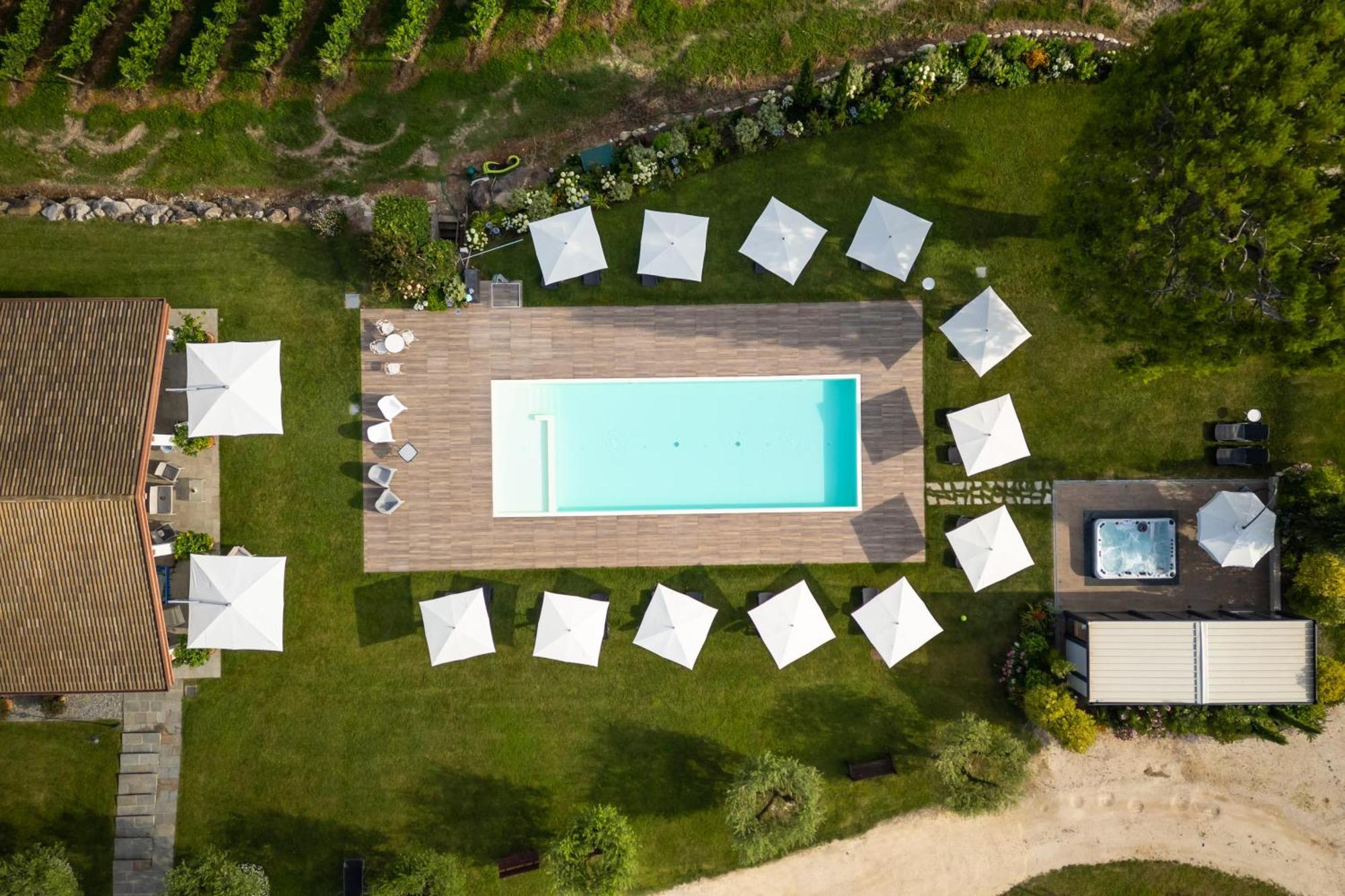 Agriturismo Colle Dei Pivi ポンティ・スル・ミンチョ エクステリア 写真
