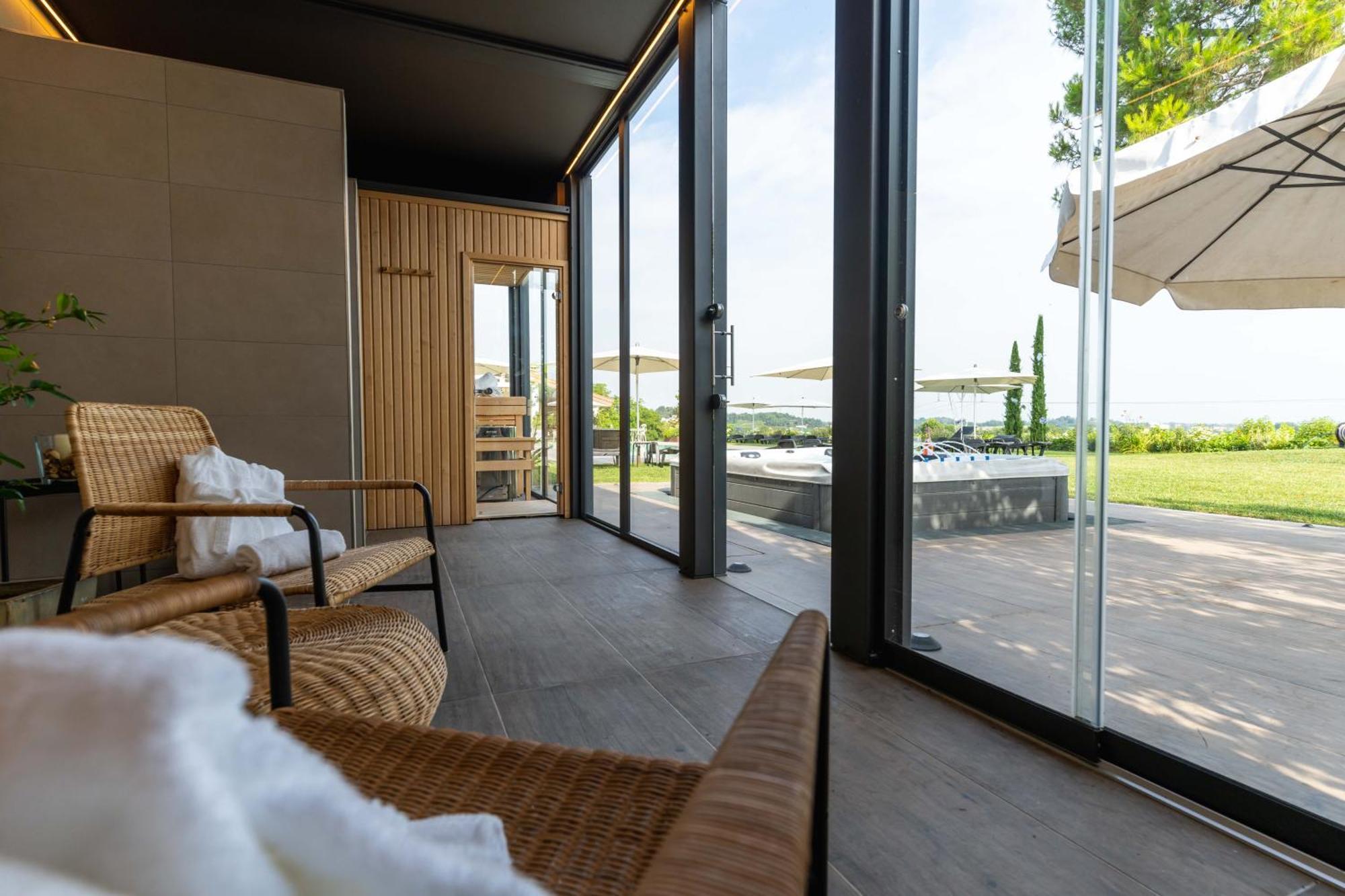 Agriturismo Colle Dei Pivi ポンティ・スル・ミンチョ エクステリア 写真