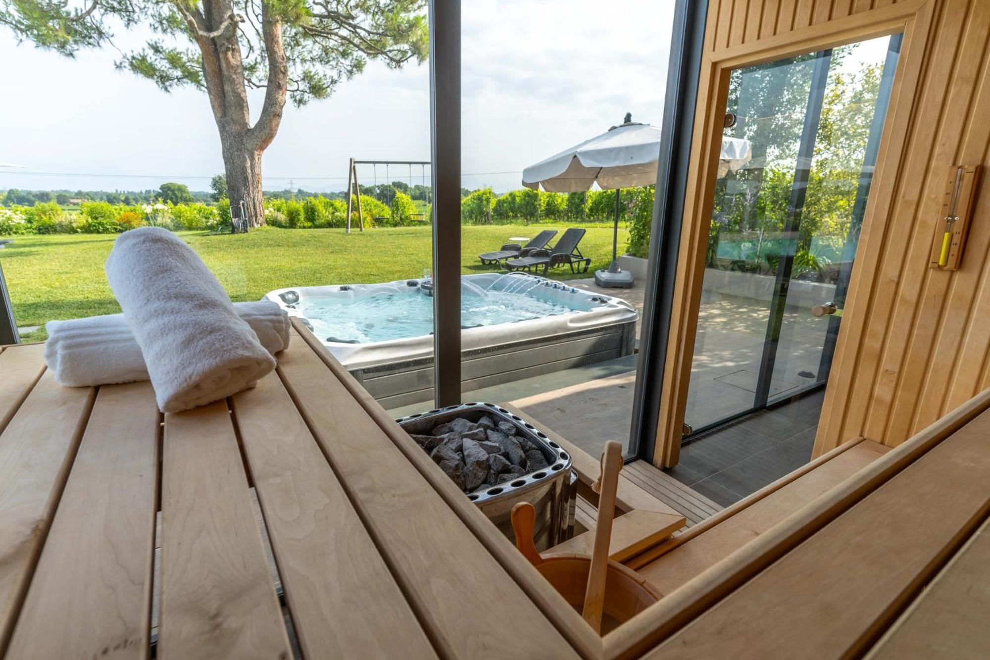 Agriturismo Colle Dei Pivi ポンティ・スル・ミンチョ エクステリア 写真