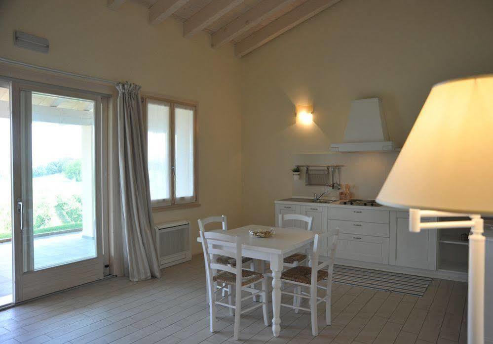 Agriturismo Colle Dei Pivi ポンティ・スル・ミンチョ エクステリア 写真
