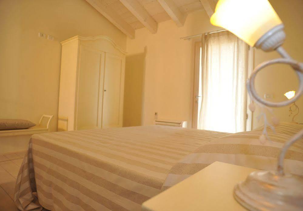 Agriturismo Colle Dei Pivi ポンティ・スル・ミンチョ エクステリア 写真